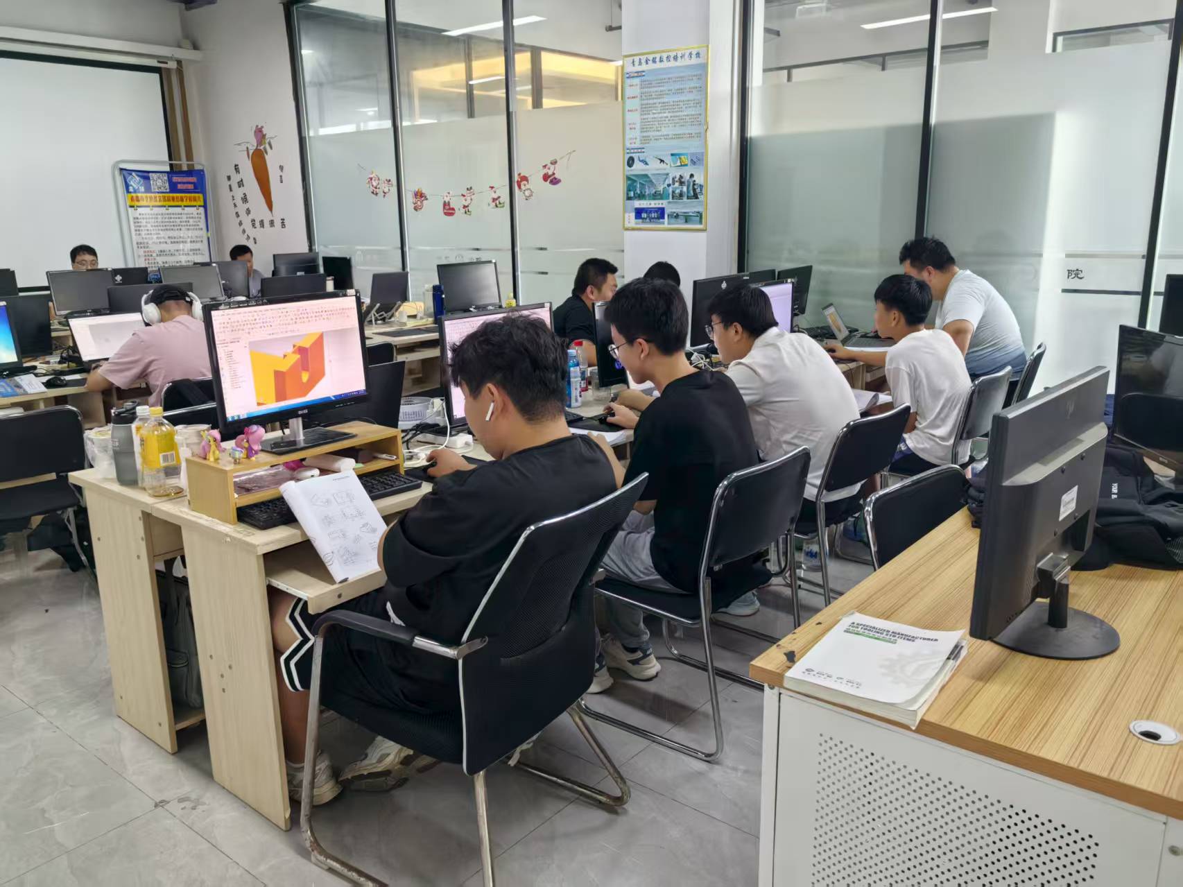 学数控编程的正规学校